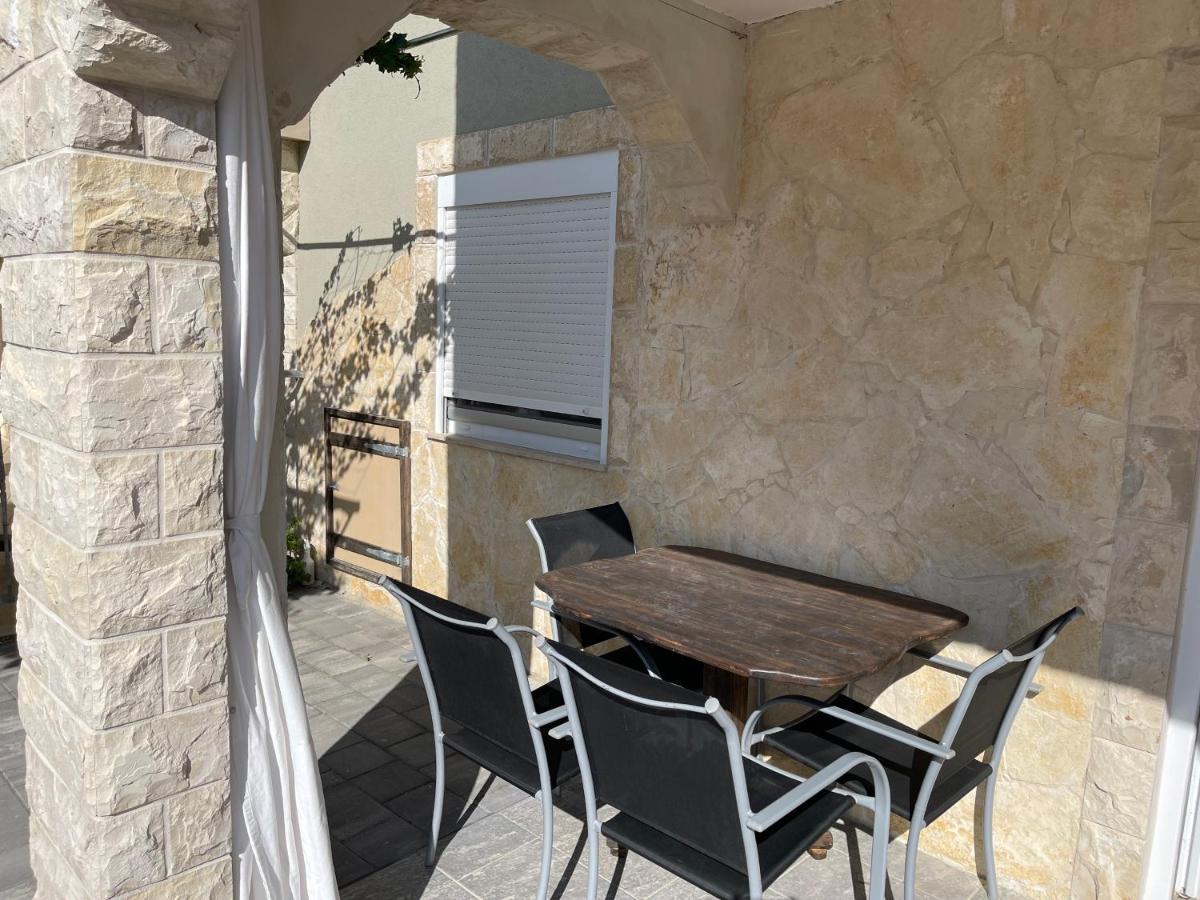 Apartment Lipa Вир Экстерьер фото